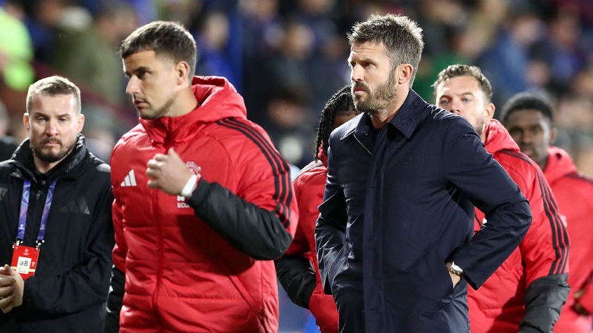 Die Spannungen zwischen den Spielern von Manchester United und ihrem Cheftrainer haben sich erneut verschärft